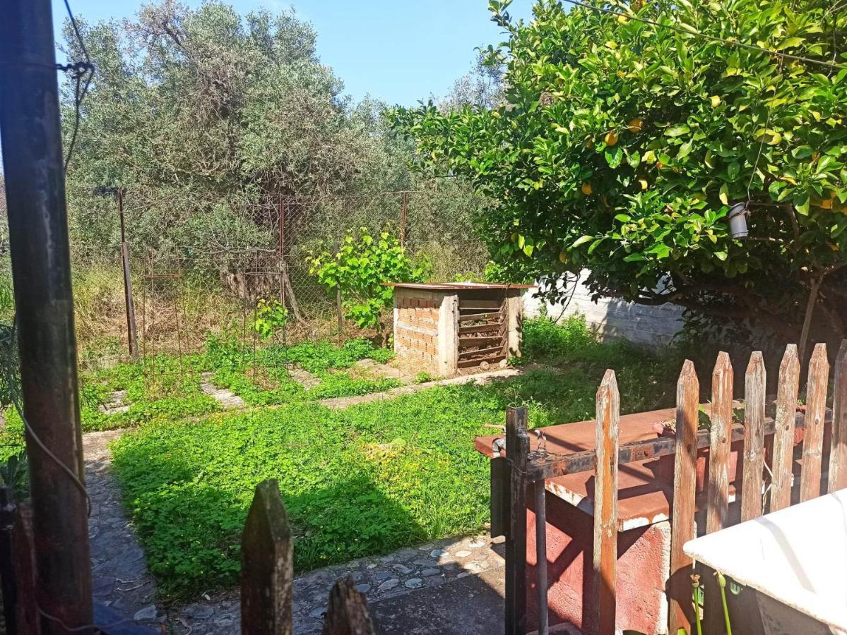 Zephyr Guest House Lefokastro Bagian luar foto